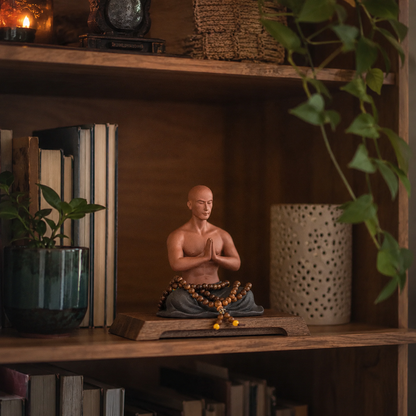 Prayer Meditation Statue for Home and Tea Table